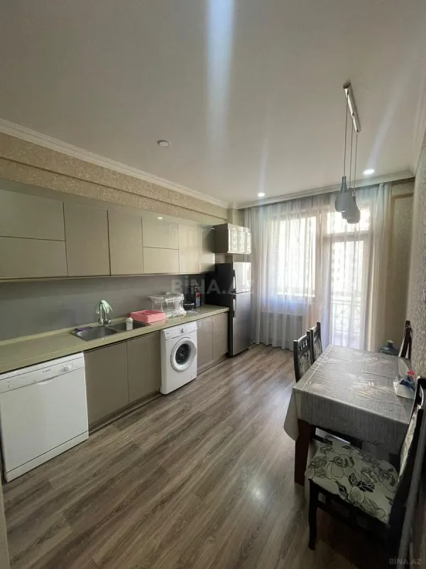 Kirayə verilir 2 otaqlı mənzil 100 m²