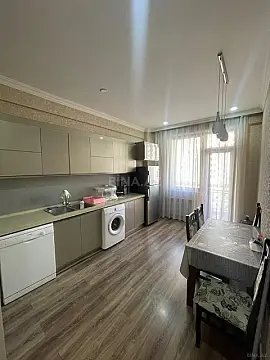 Kirayə verilir 2 otaqlı mənzil 100 m²