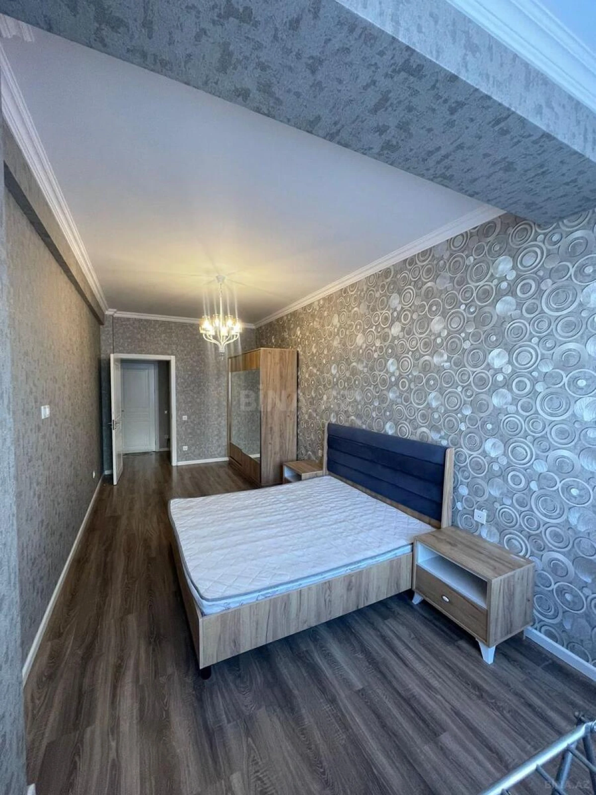 Kirayə verilir 2 otaqlı mənzil 100 m²