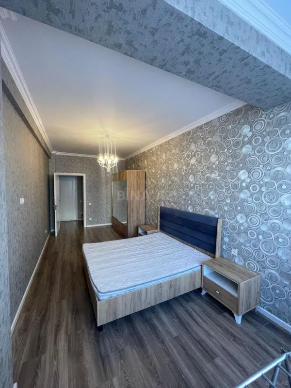 Kirayə verilir 2 otaqlı mənzil 100 m²