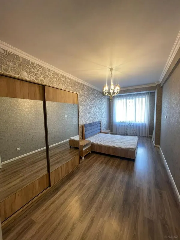 Kirayə verilir 2 otaqlı mənzil 100 m²