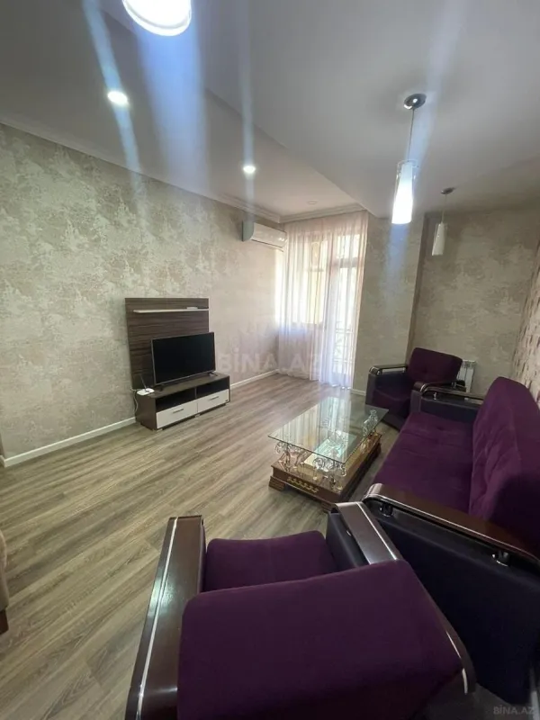 Kirayə verilir 2 otaqlı mənzil 100 m²