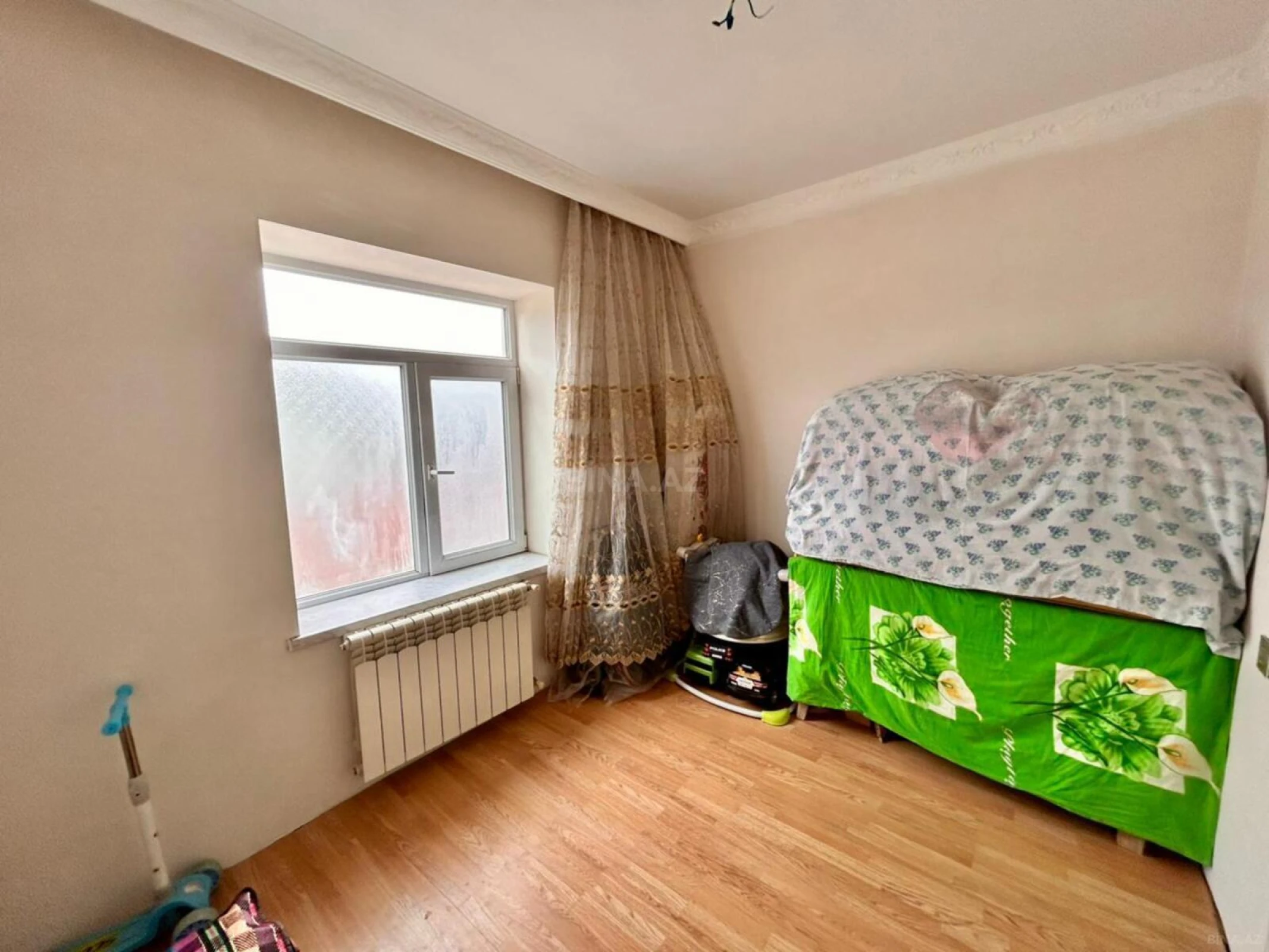 Satılır 5 otaqlı həyət evi 200 m²