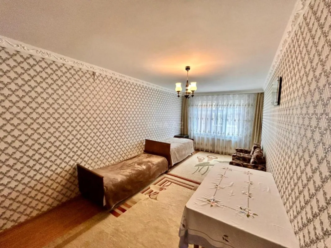 Satılır 5 otaqlı həyət evi 200 m²