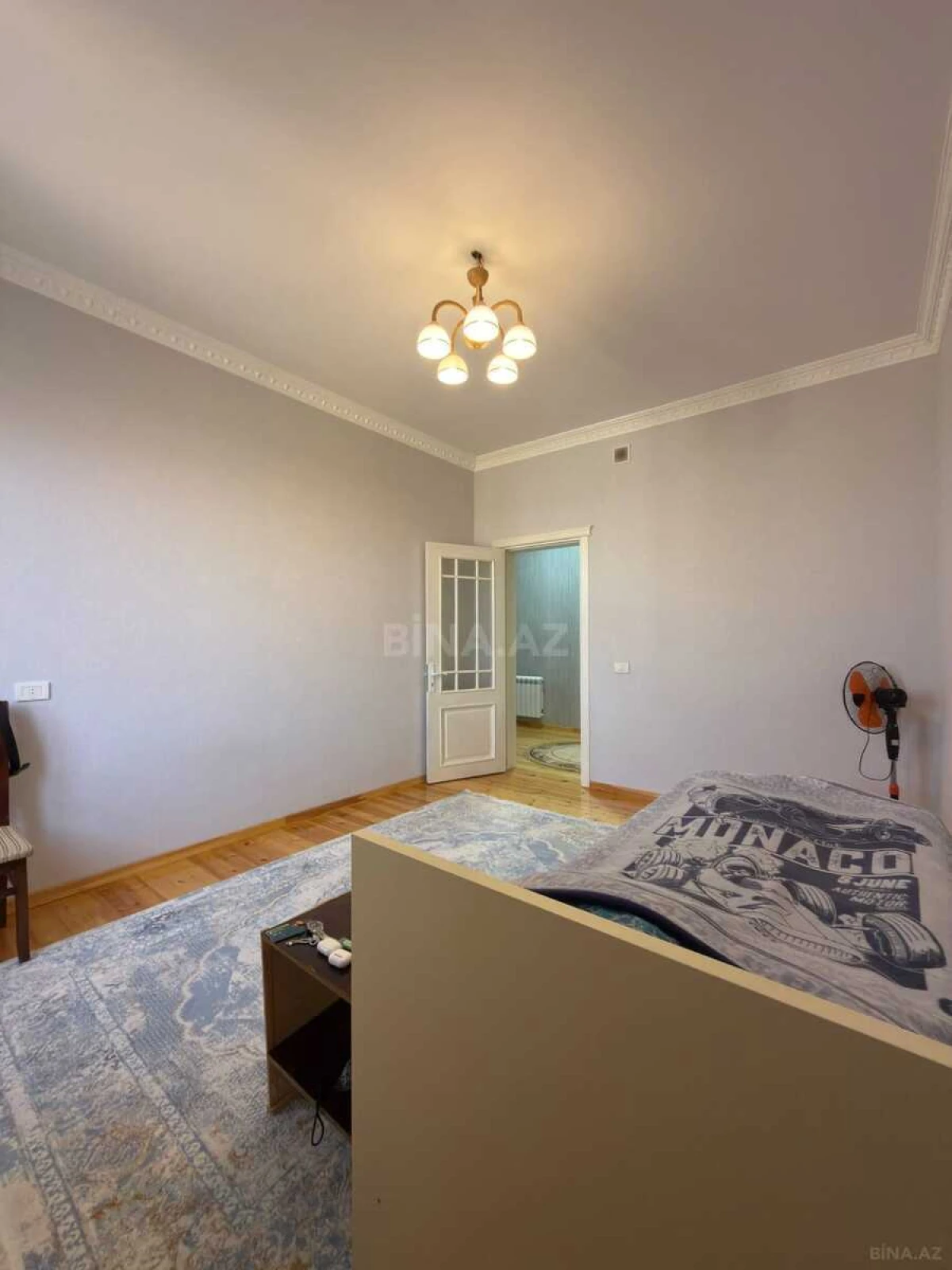 Satılır 8 otaqlı həyət evi 460 m²