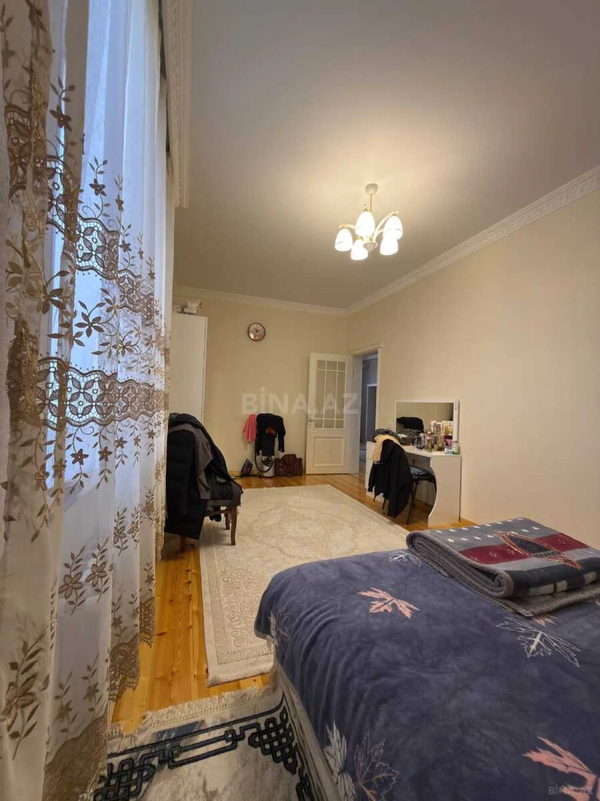 Satılır 8 otaqlı həyət evi 460 m²
