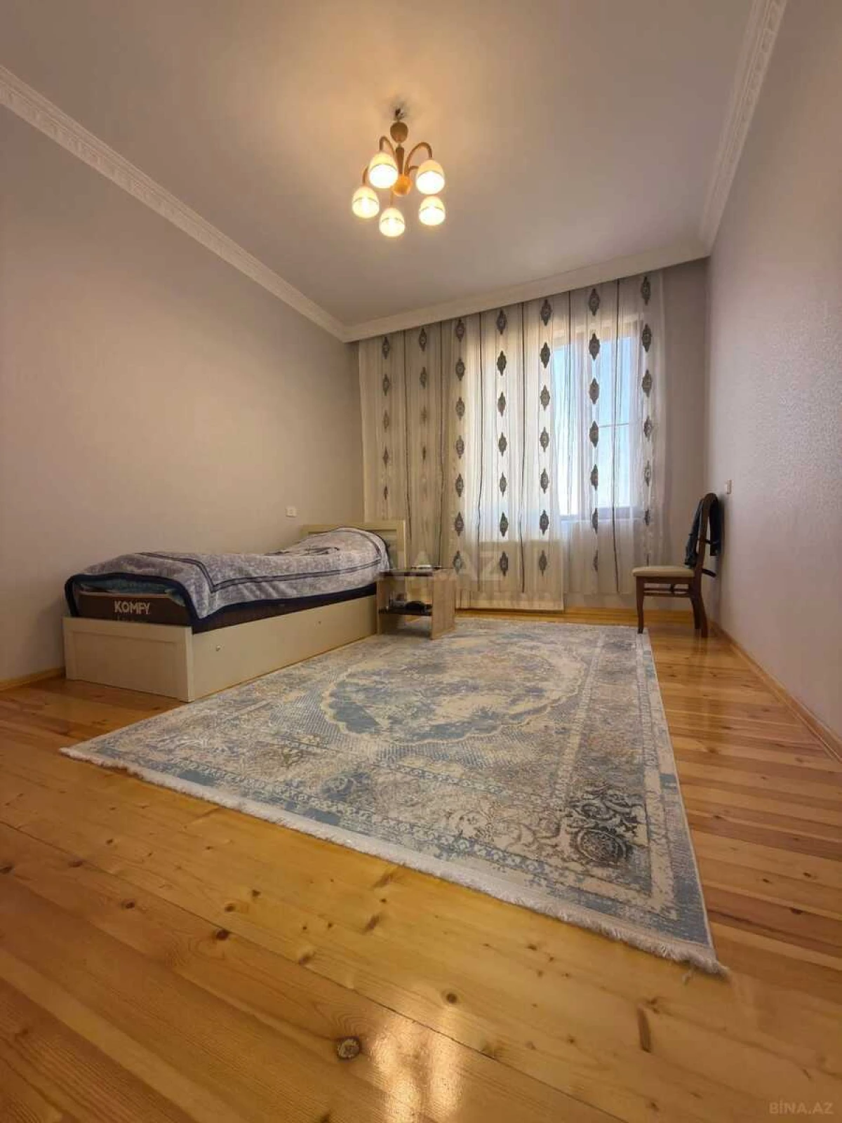 Satılır 8 otaqlı həyət evi 460 m²