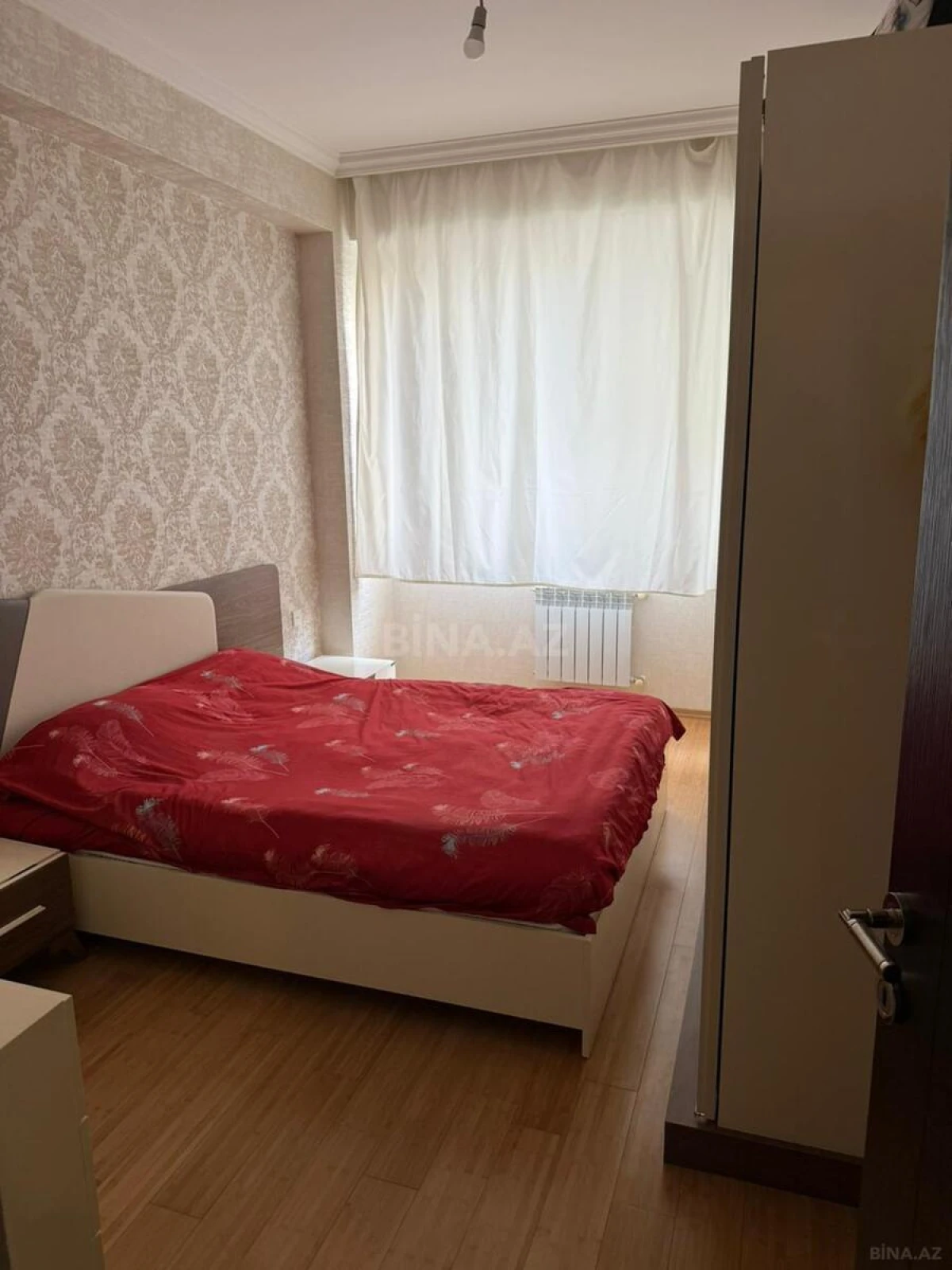 Kirayə verilir 2 otaqlı mənzil 70 m²