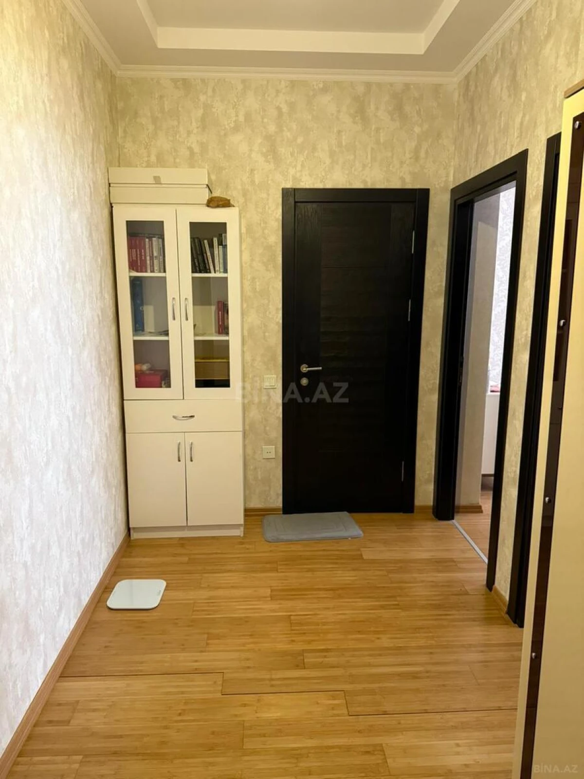 Kirayə verilir 2 otaqlı mənzil 70 m²