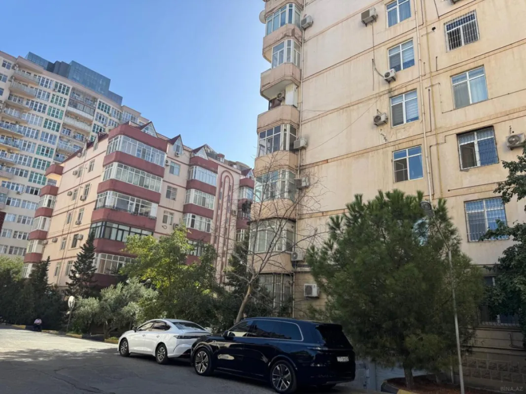 Kirayə verilir 3 otaqlı mənzil 150 m²