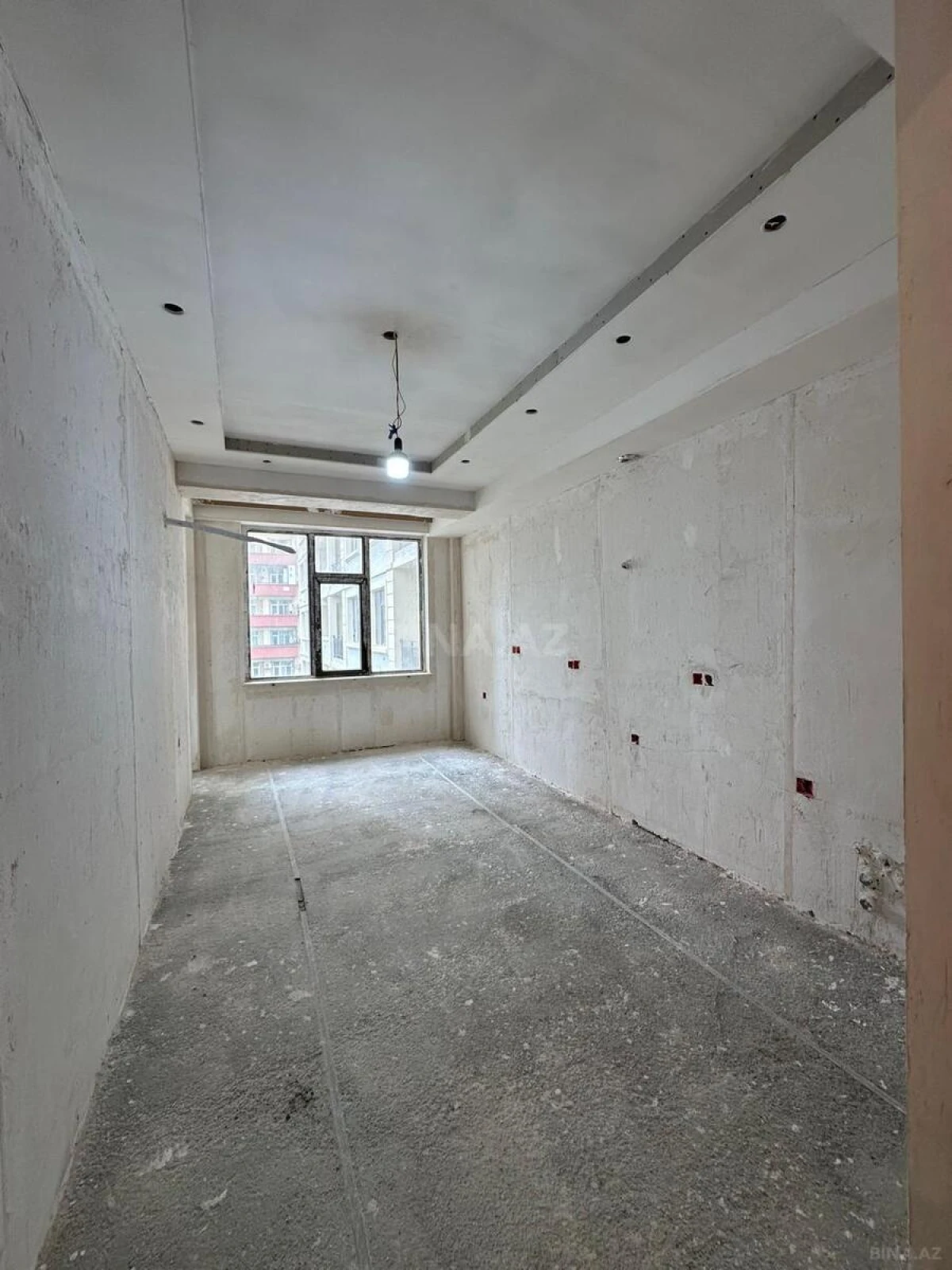 Satılır 4 otaqlı mənzil 146 m²