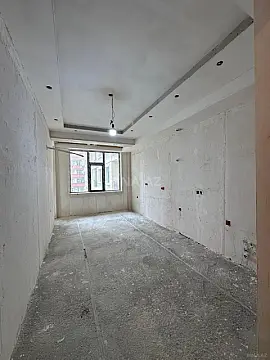 Satılır 4 otaqlı mənzil 146 m²