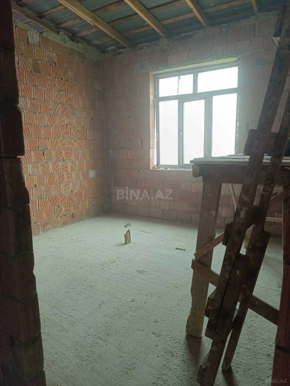 Satılır 2 otaqlı mənzil 70 m²