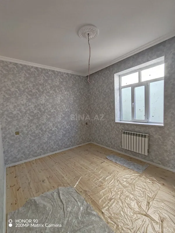 Satılır 6 otaqlı həyət evi 200 m²