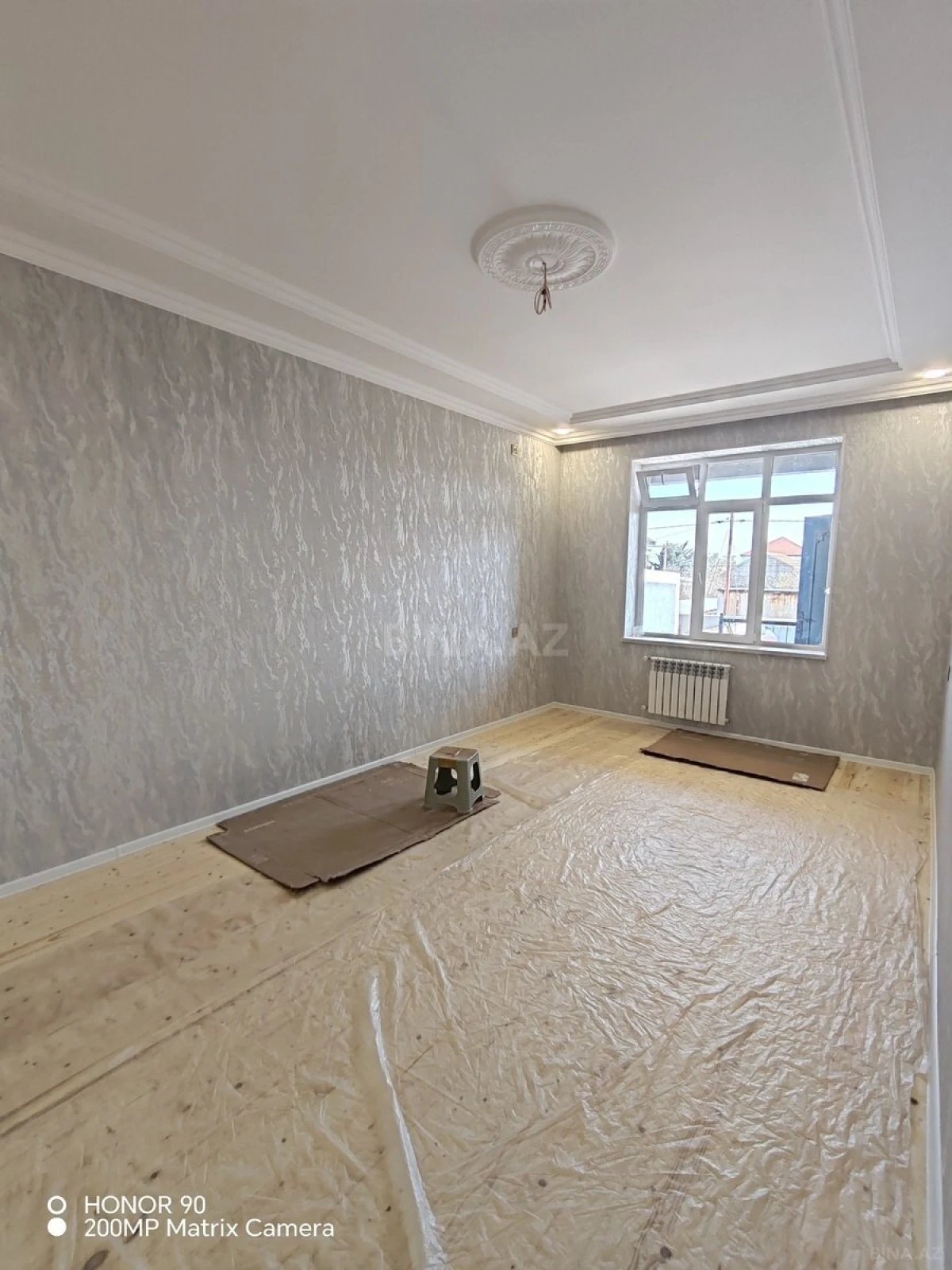 Satılır 6 otaqlı həyət evi 200 m²