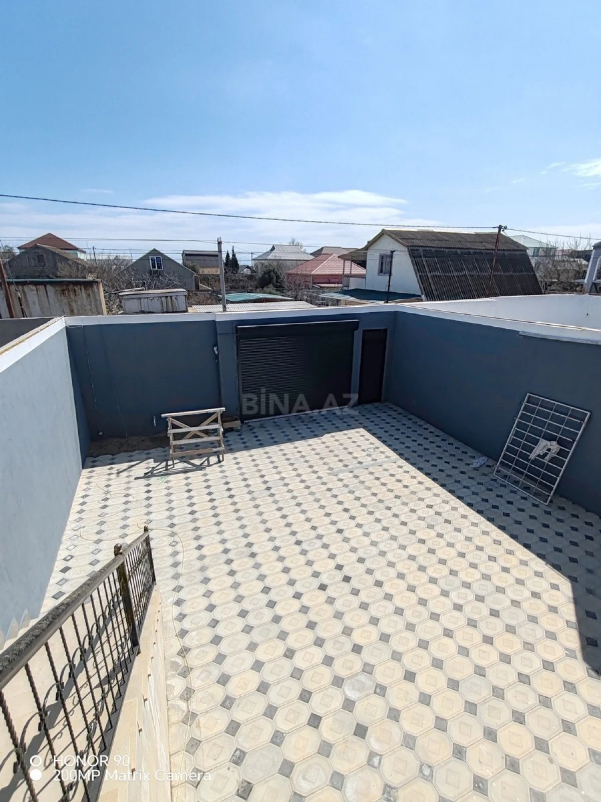Satılır 6 otaqlı həyət evi 200 m²