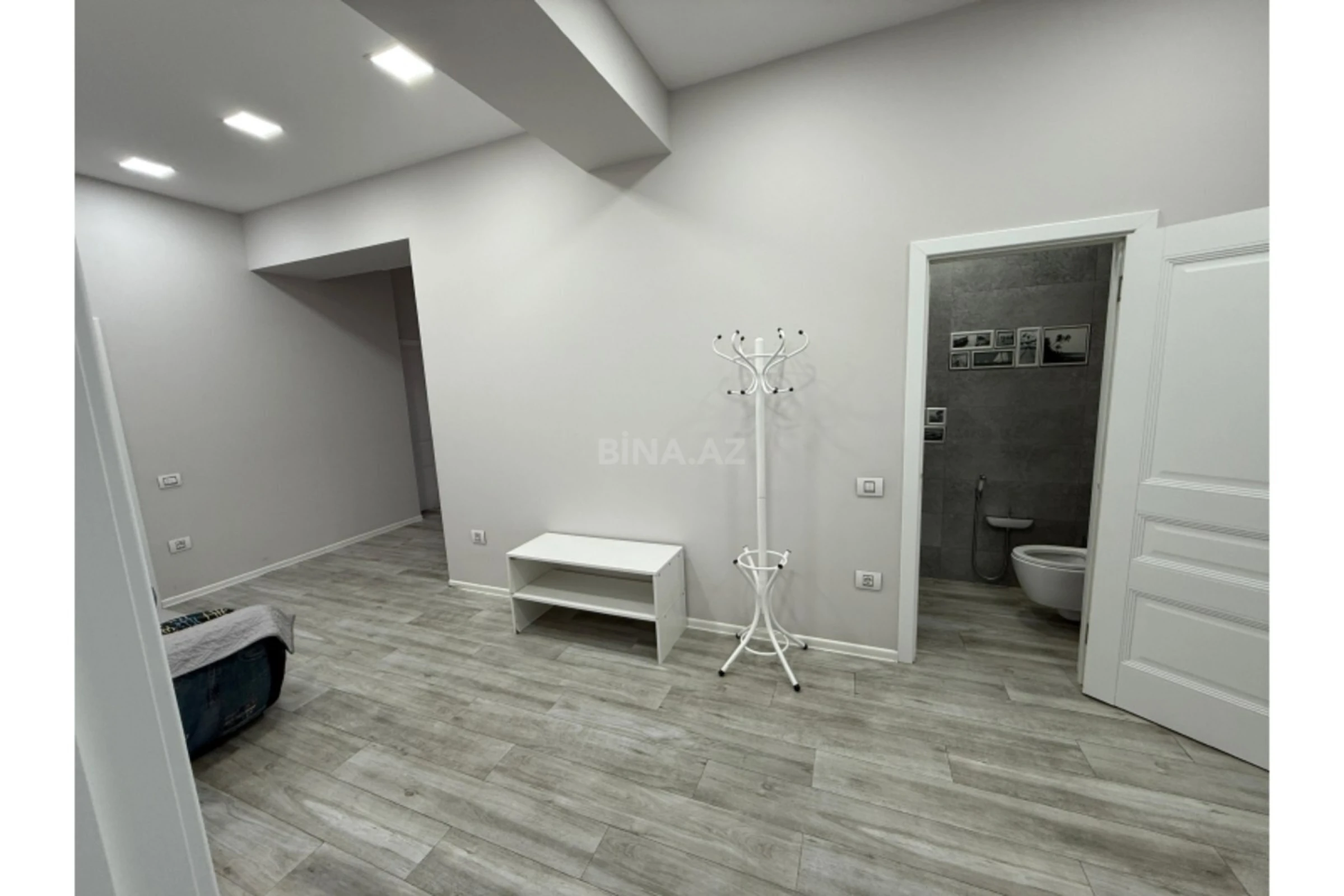Kirayə verilir 4 otaqlı mənzil 180 m²
