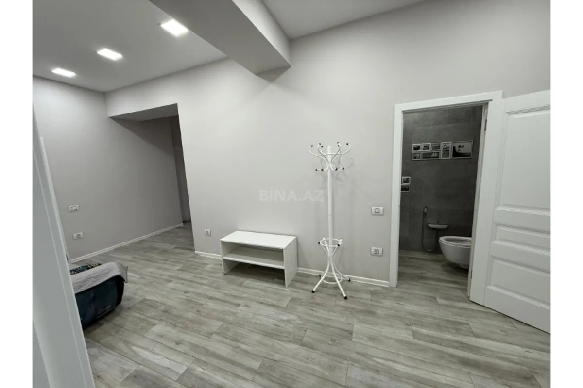 Kirayə verilir 4 otaqlı mənzil 180 m²