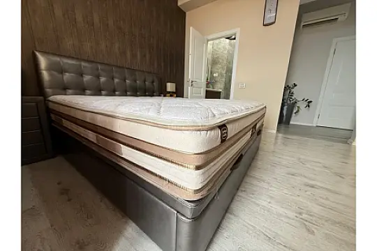 Kirayə verilir 4 otaqlı mənzil 180 m²