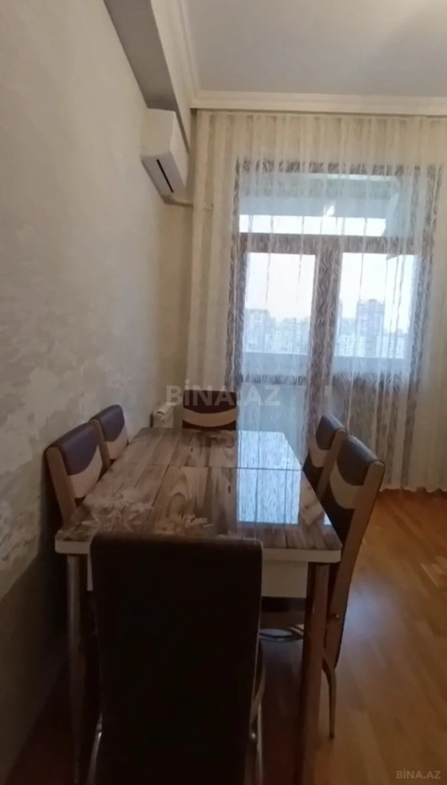Satılır 2 otaqlı mənzil 70 m²