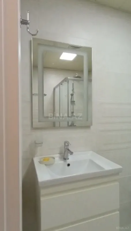 Satılır 2 otaqlı mənzil 70 m²