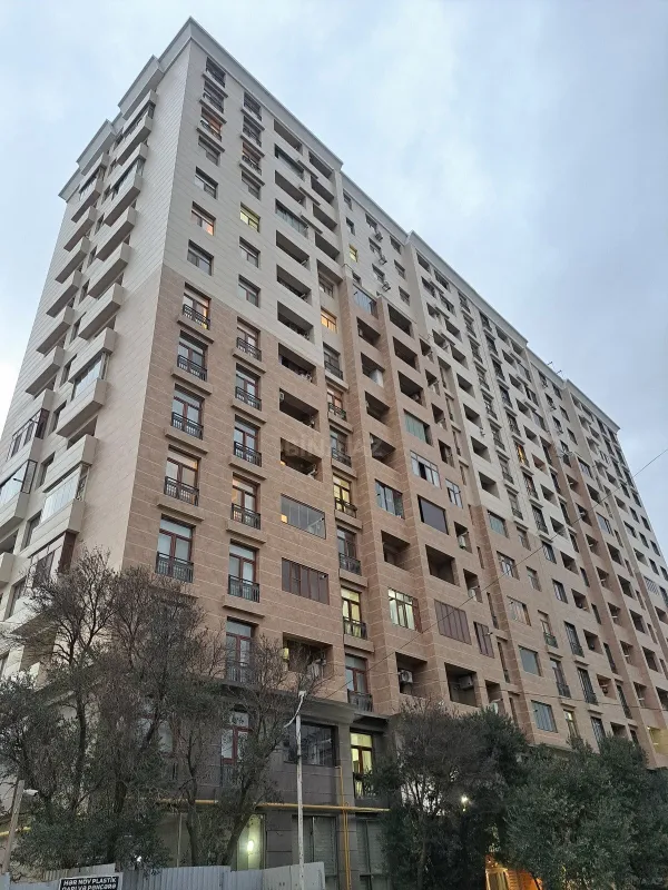 Satılır 2 otaqlı mənzil 70 m²