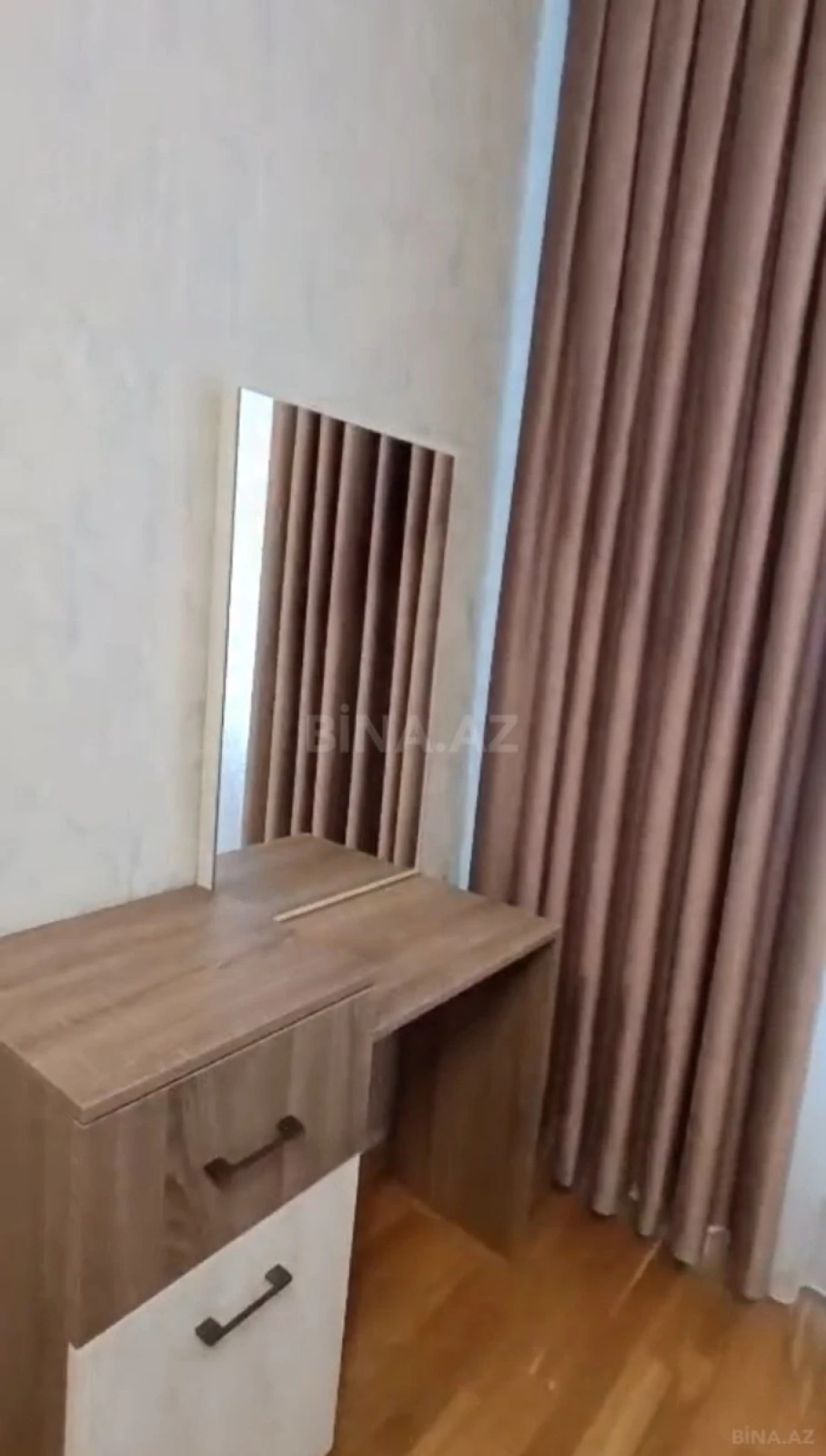 Satılır 2 otaqlı mənzil 70 m²