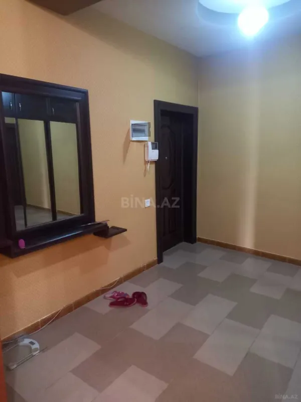 Satılır 3 otaqlı mənzil 140 m²
