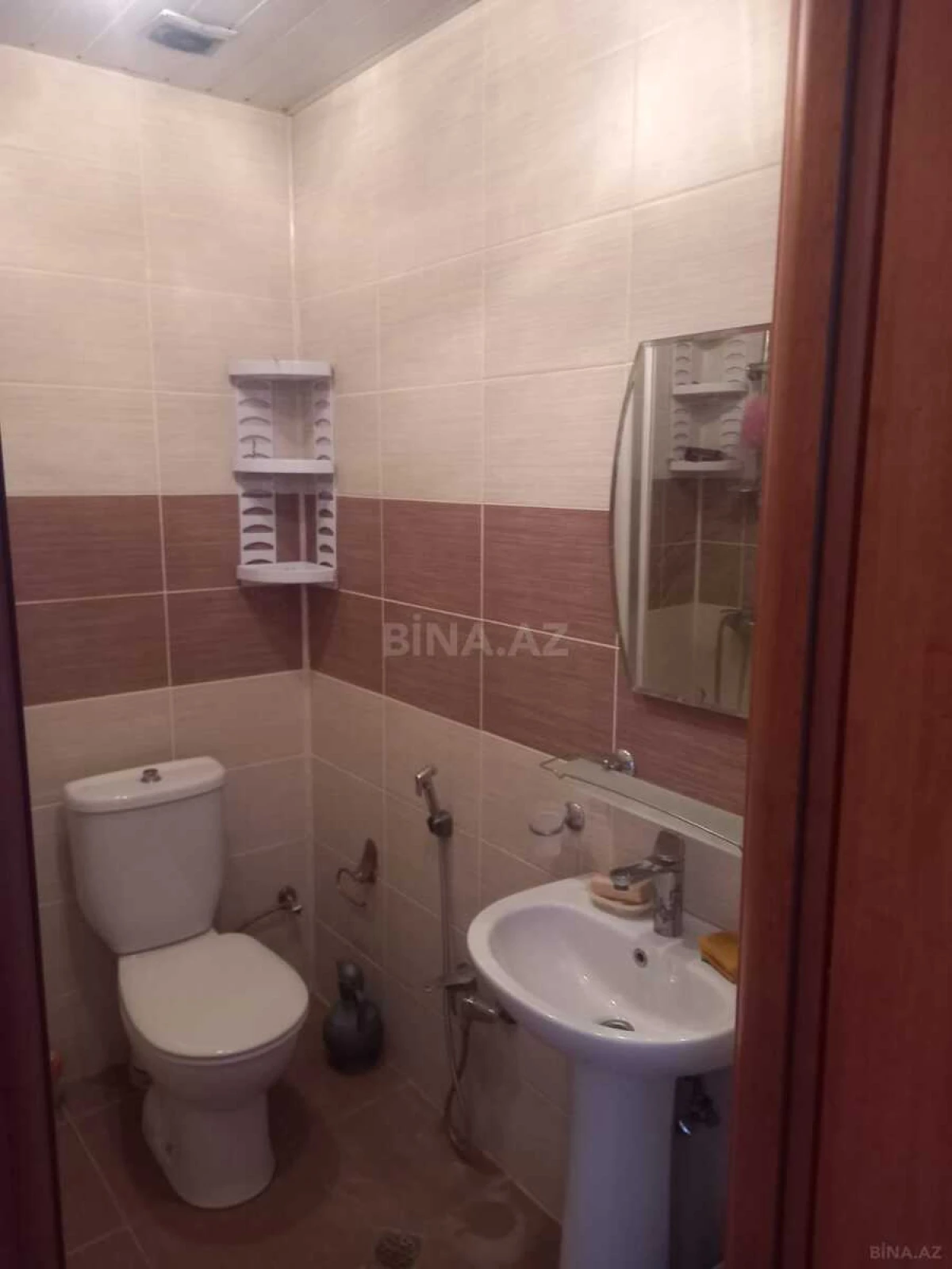 Satılır 3 otaqlı mənzil 140 m²