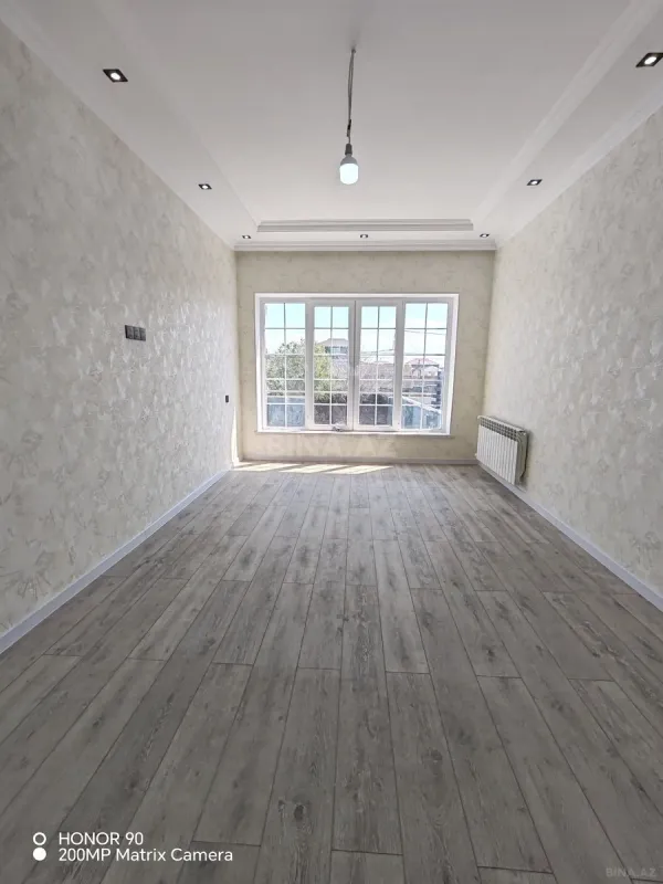 Satılır 4 otaqlı həyət evi 200 m²