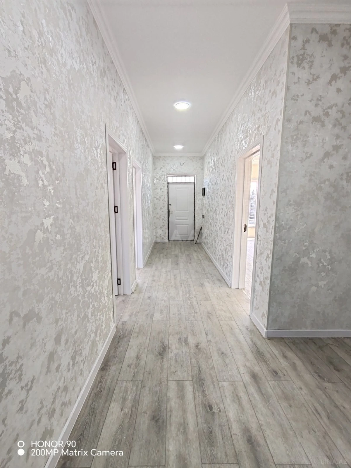 Satılır 4 otaqlı həyət evi 200 m²