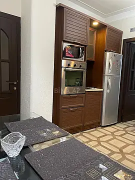 Kirayə verilir 2 otaqlı mənzil 53 m²