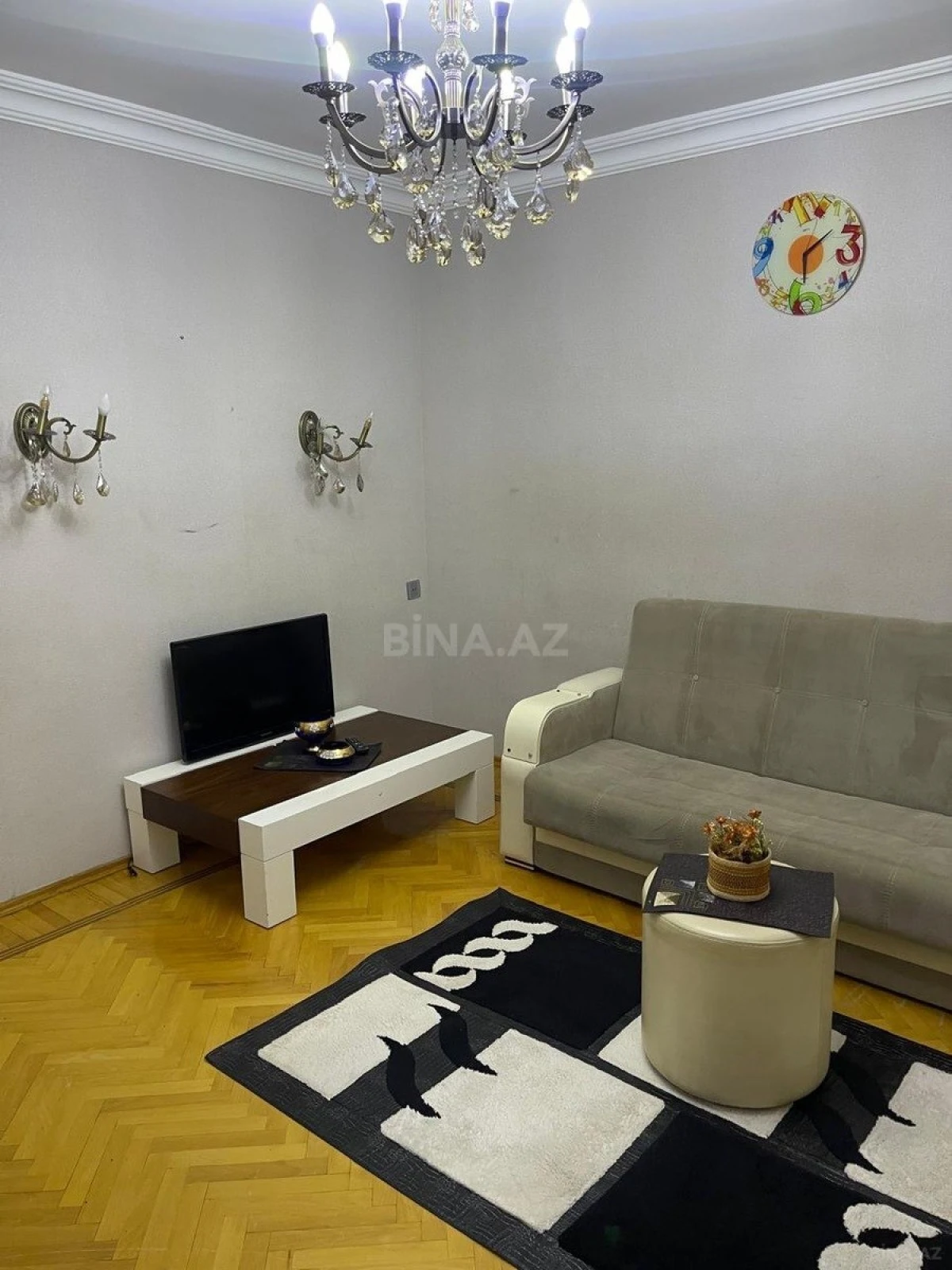 Kirayə verilir 2 otaqlı mənzil 53 m²