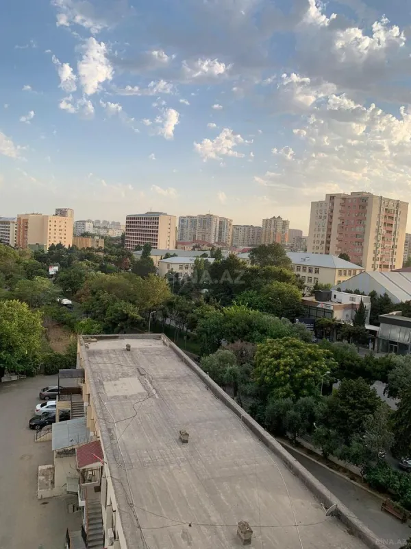 Satılır 2 otaqlı mənzil 72 m²