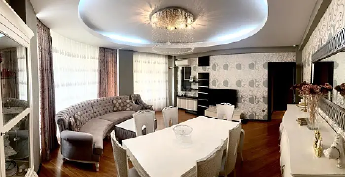 Satılır 3 otaqlı mənzil 170 m²