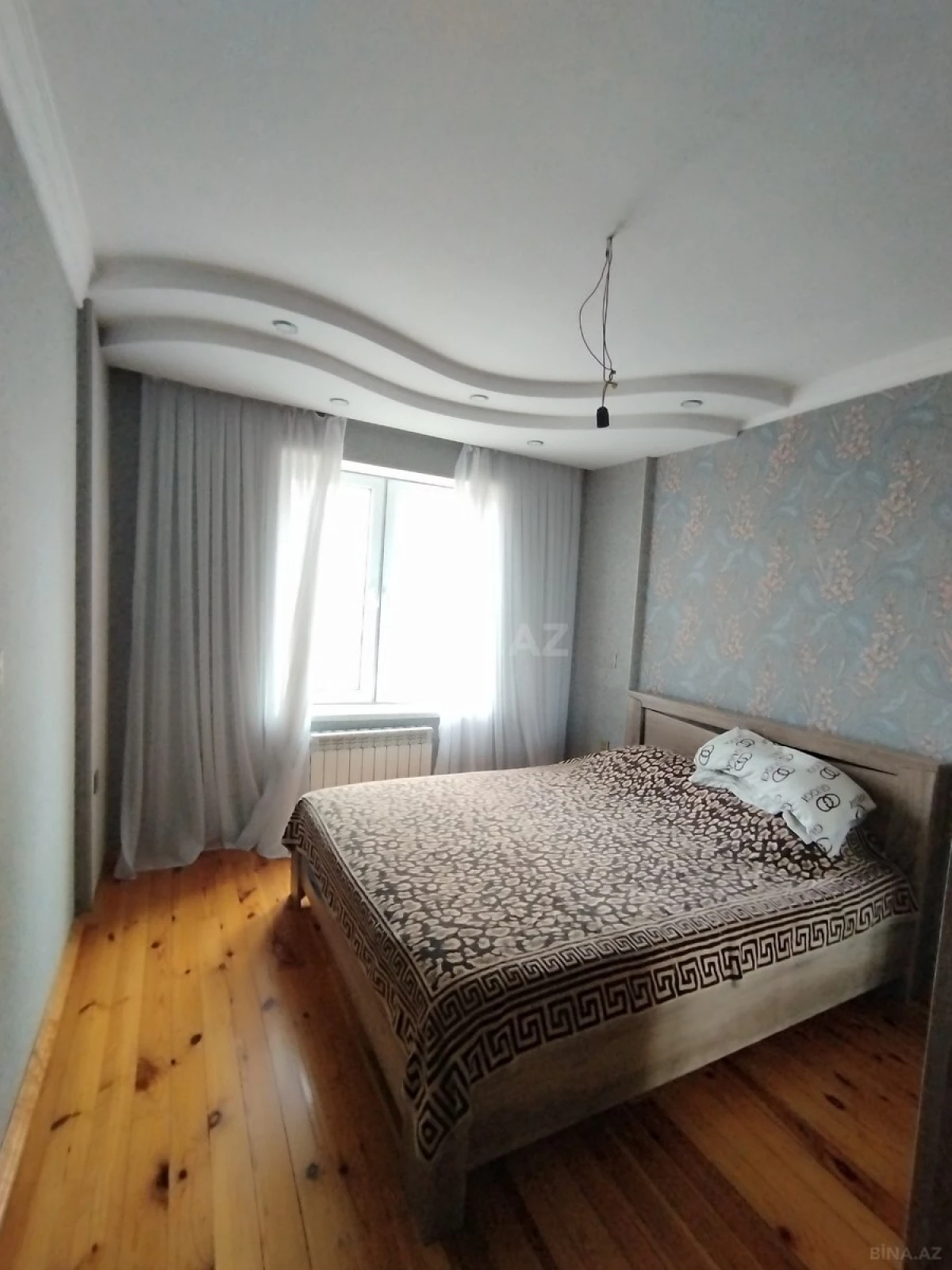 Satılır 5 otaqlı mənzil 110 m²