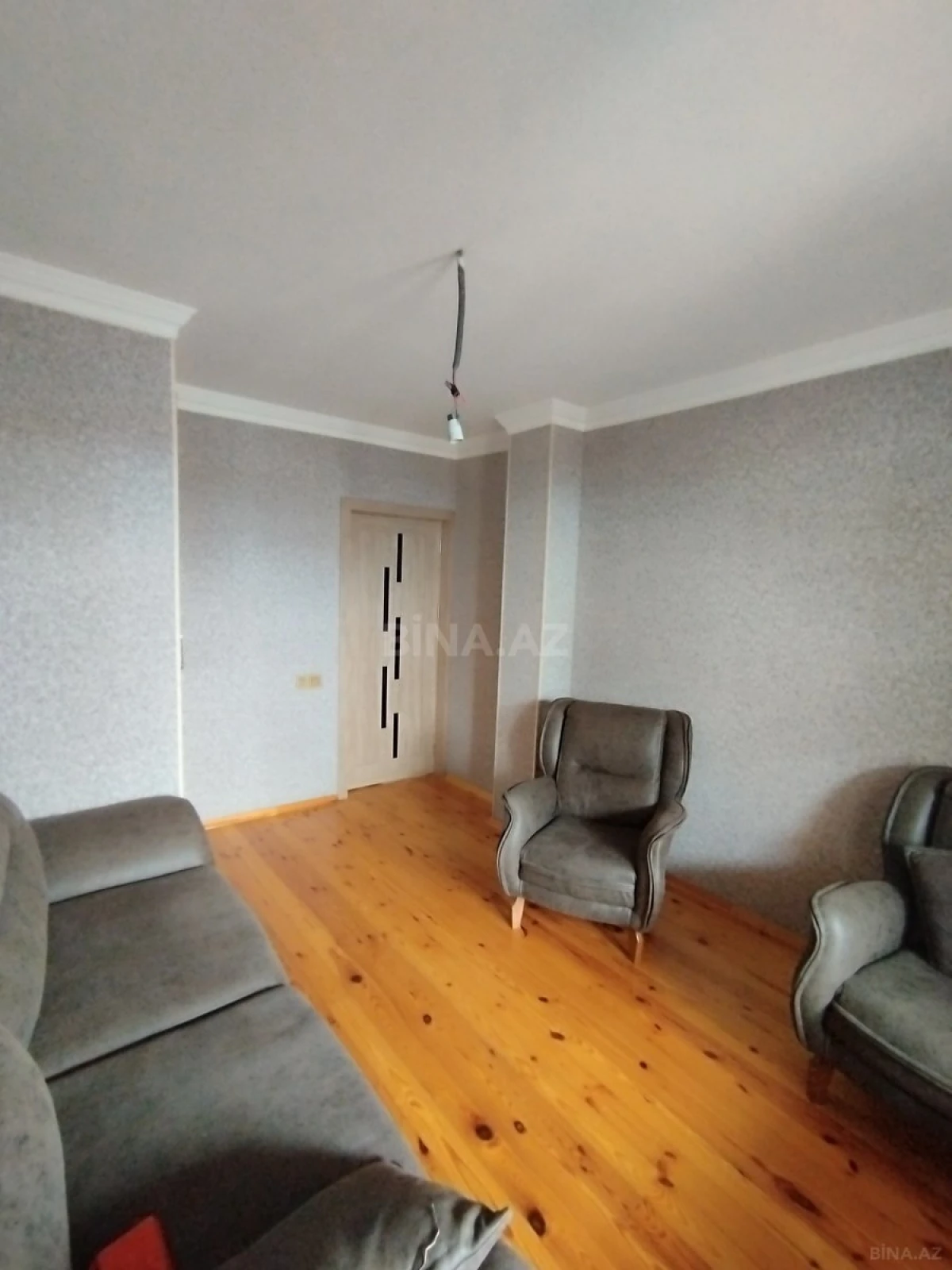 Satılır 5 otaqlı mənzil 110 m²