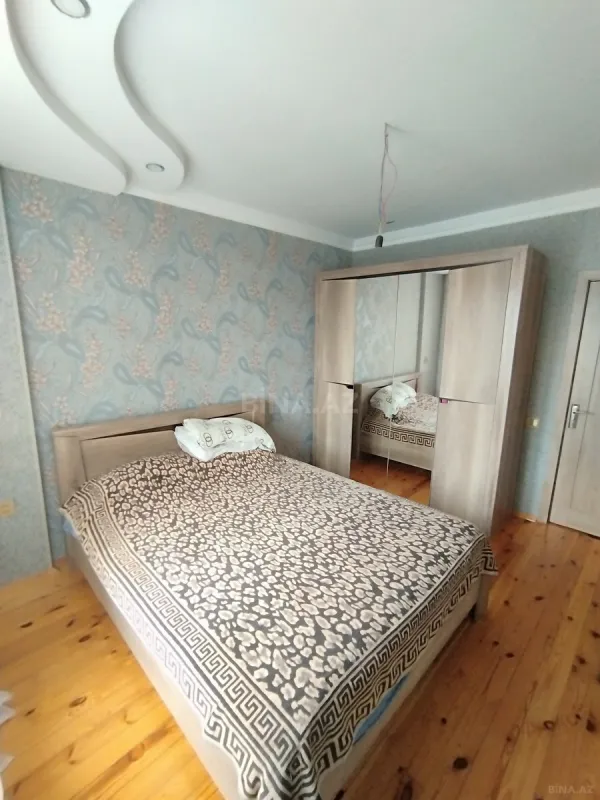 Satılır 5 otaqlı mənzil 110 m²