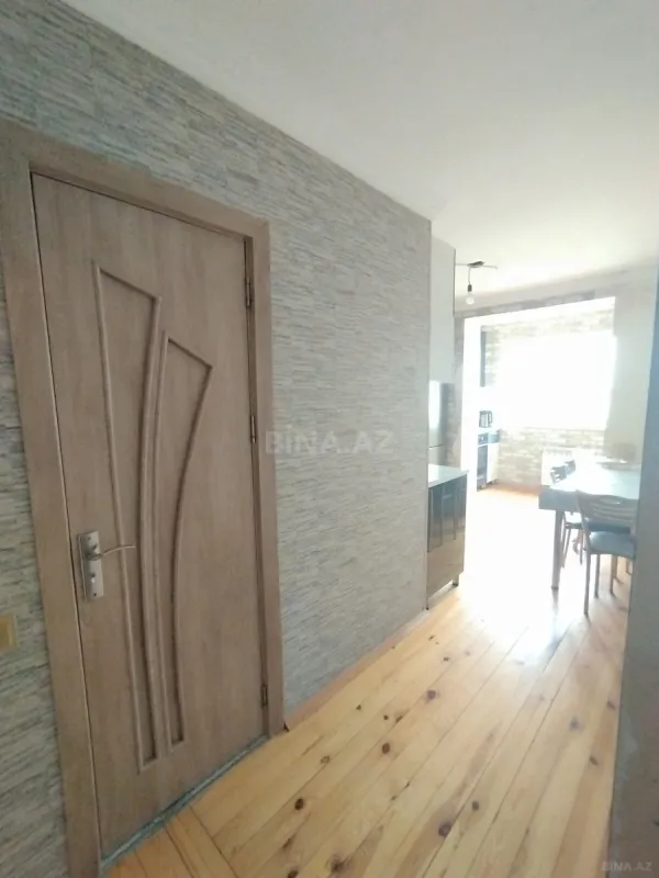 Satılır 5 otaqlı mənzil 110 m²