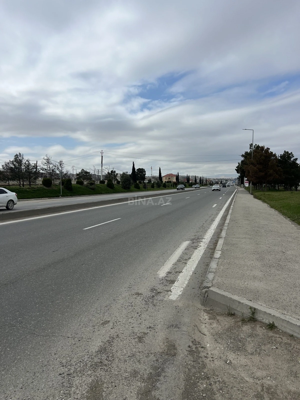 Satılır torpaq sahəsi 400 m²