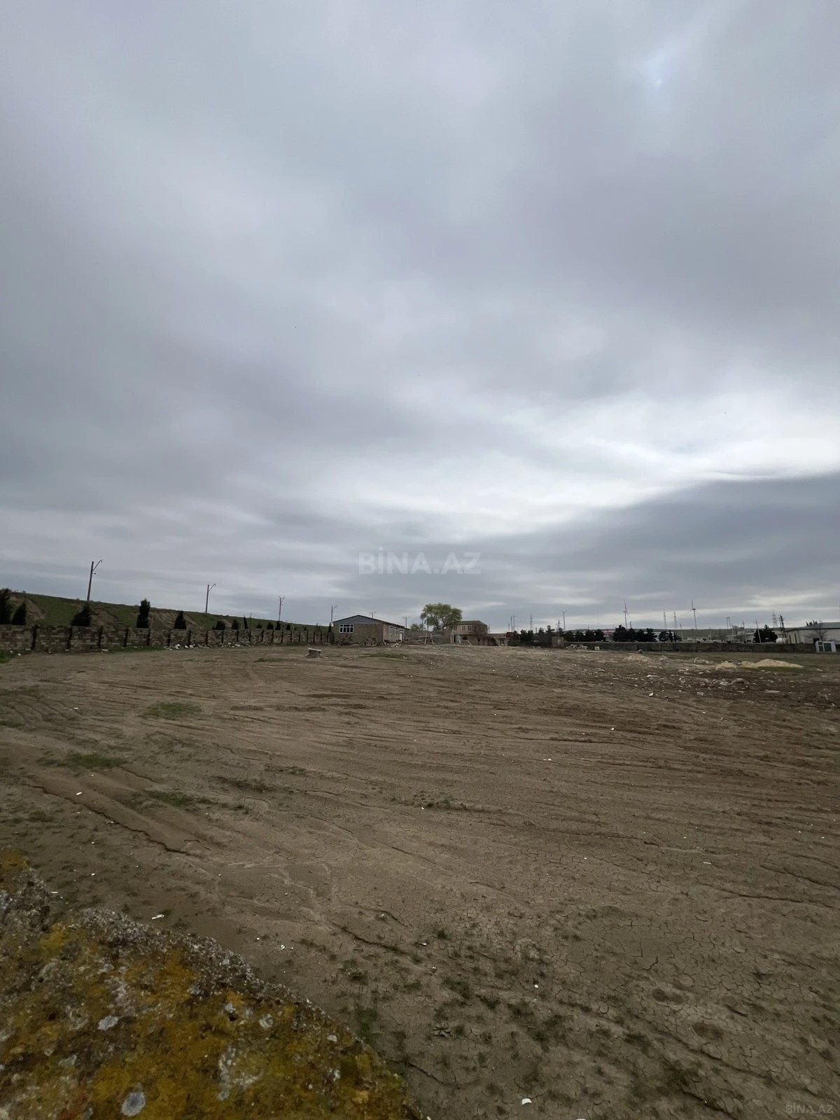 Satılır torpaq sahəsi 400 m²