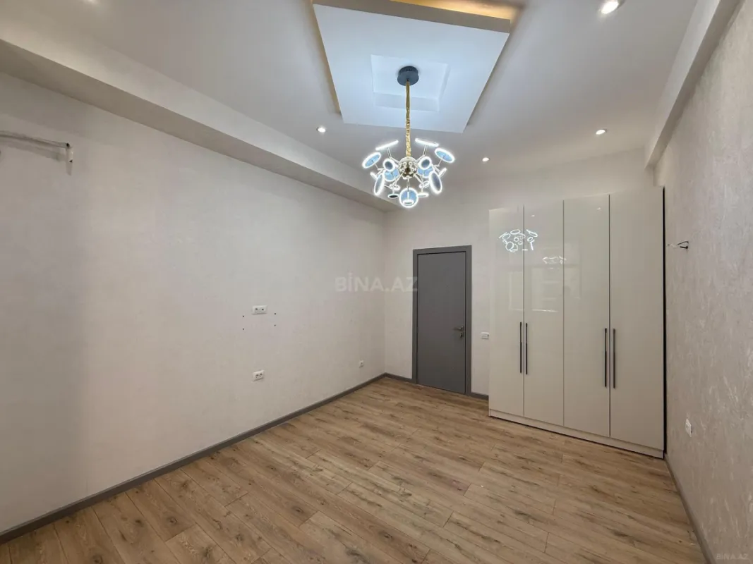Satılır 2 otaqlı mənzil 91 m²