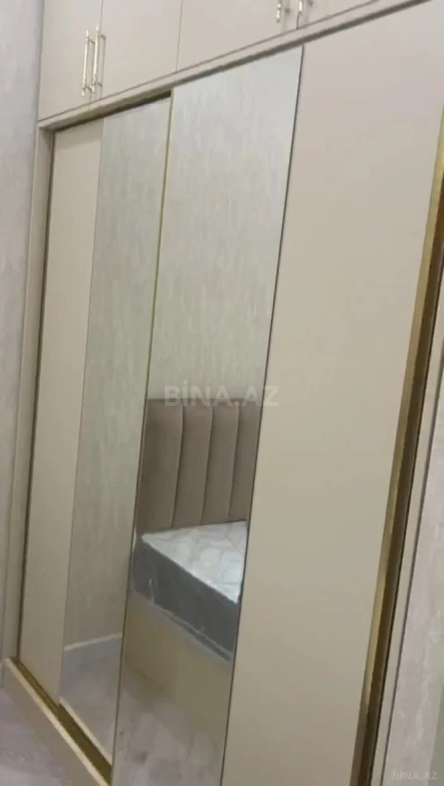 Kirayə verilir 3 otaqlı mənzil 150 m²