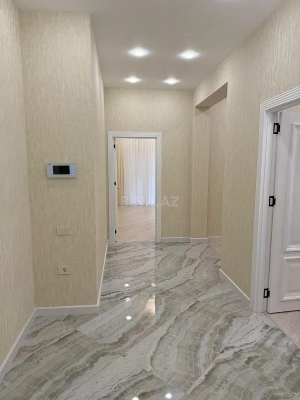 Kirayə verilir 3 otaqlı mənzil 150 m²