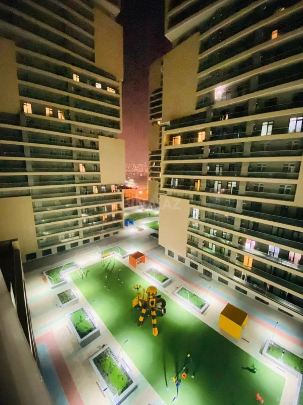 Kirayə verilir 3 otaqlı mənzil 150 m²