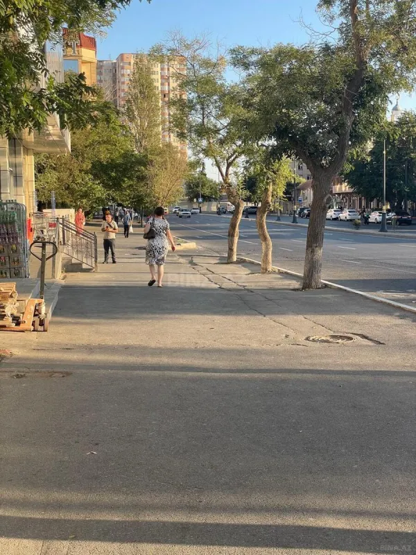 Satılır obyekt 120 m²