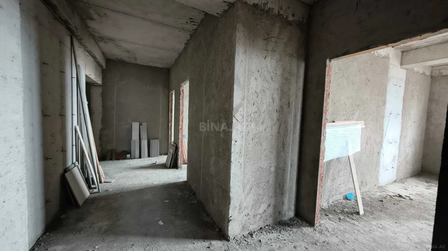 Satılır 3 otaqlı mənzil 146 m²
