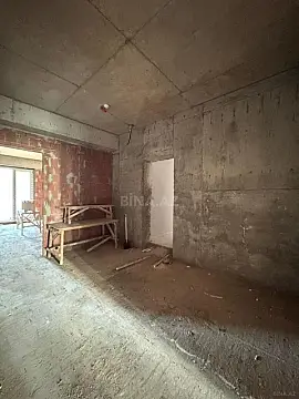 Satılır 5 otaqlı mənzil 265 m²