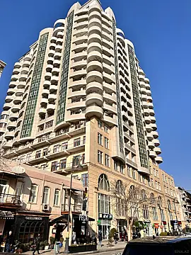 Satılır 5 otaqlı mənzil 265 m² — Bakı 5 otaq 265.00 m²