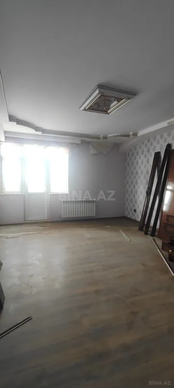 Satılır 5 otaqlı mənzil 260 m²